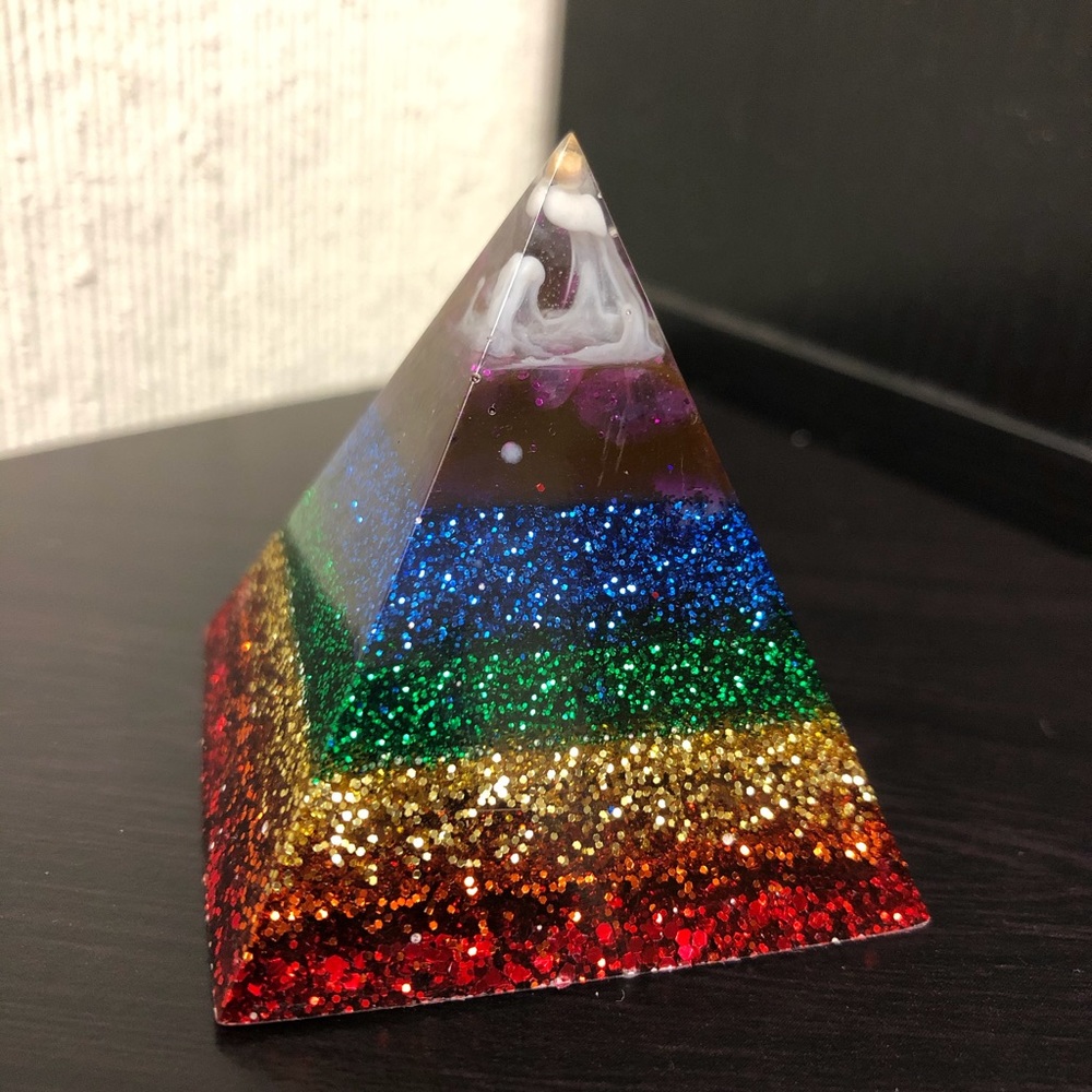 Resin Rainbow Pyramid (small)